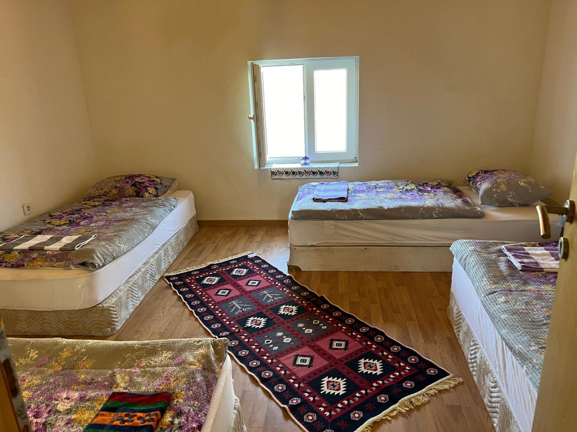 Bed and Breakfast Kod Kapetana Tea Gornji Lukomir Экстерьер фото